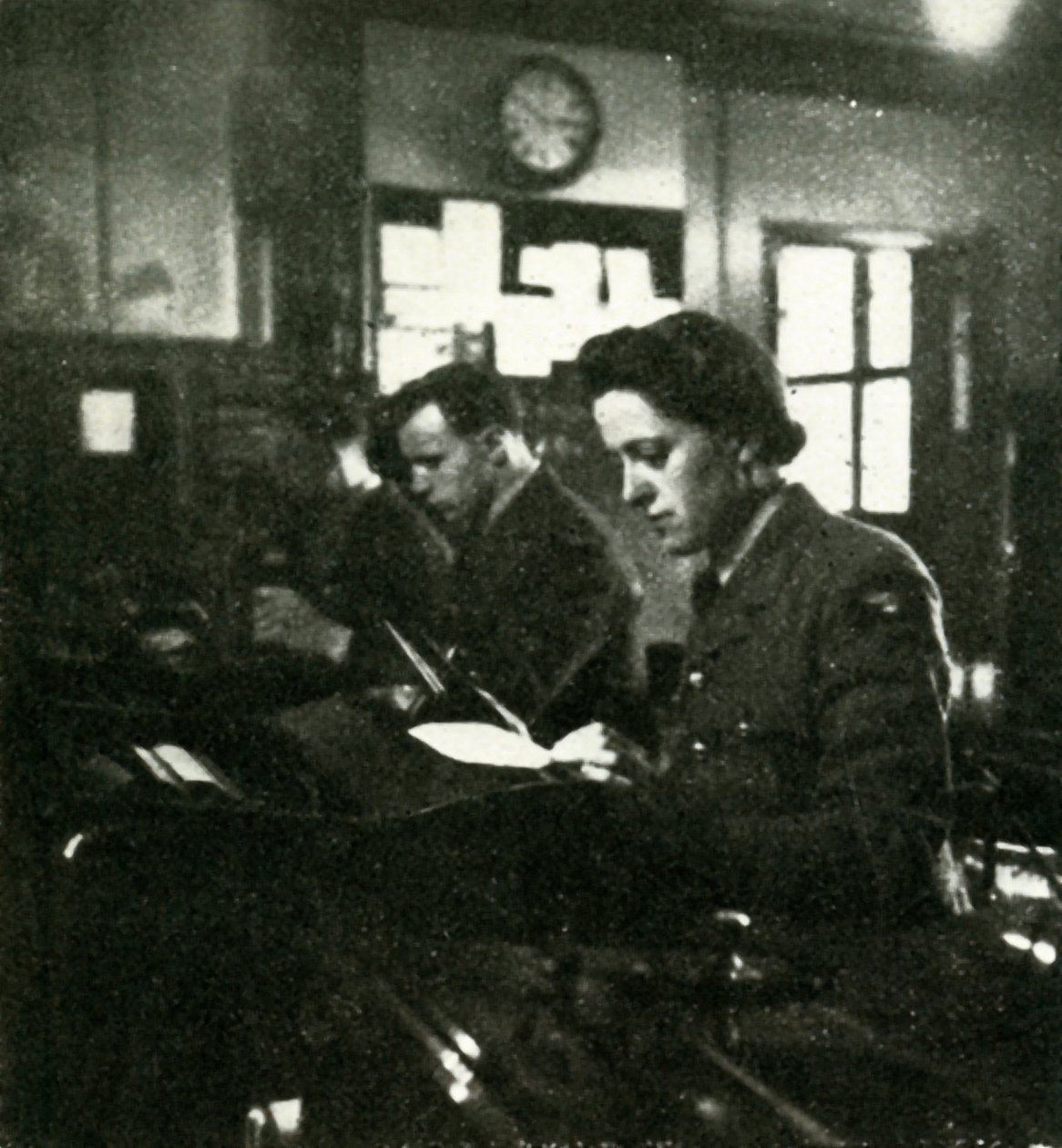 《信号义务》，c1943。 作者 塞西尔·比顿（Cecil Beaton）