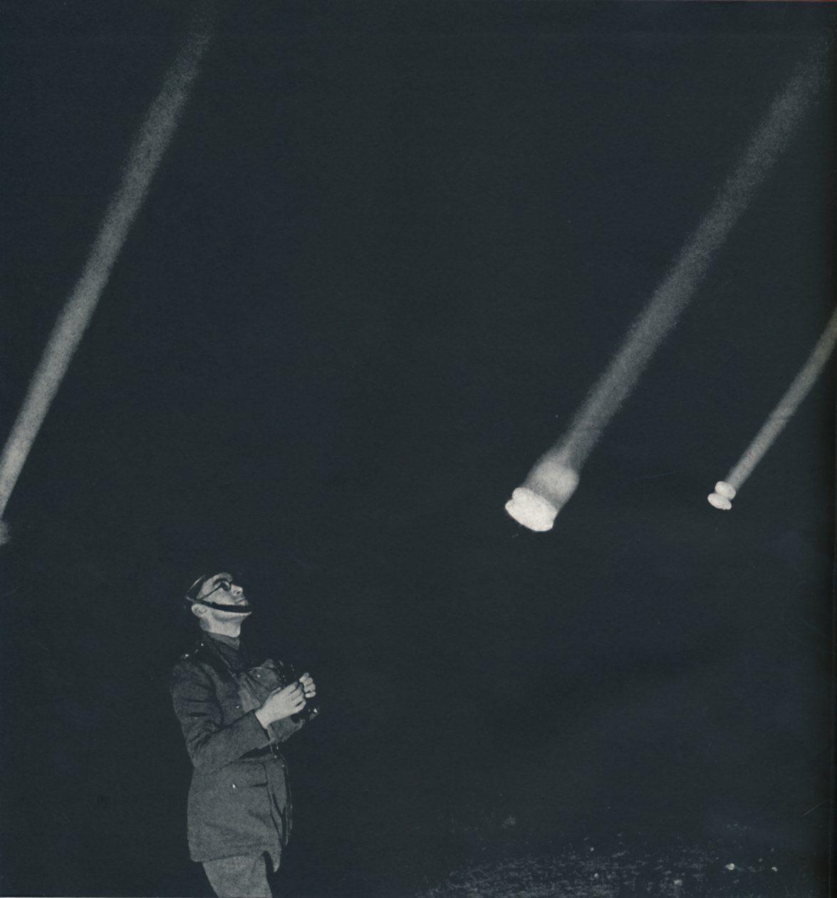 战争...，1941年 作者 塞西尔·比顿（Cecil Beaton）