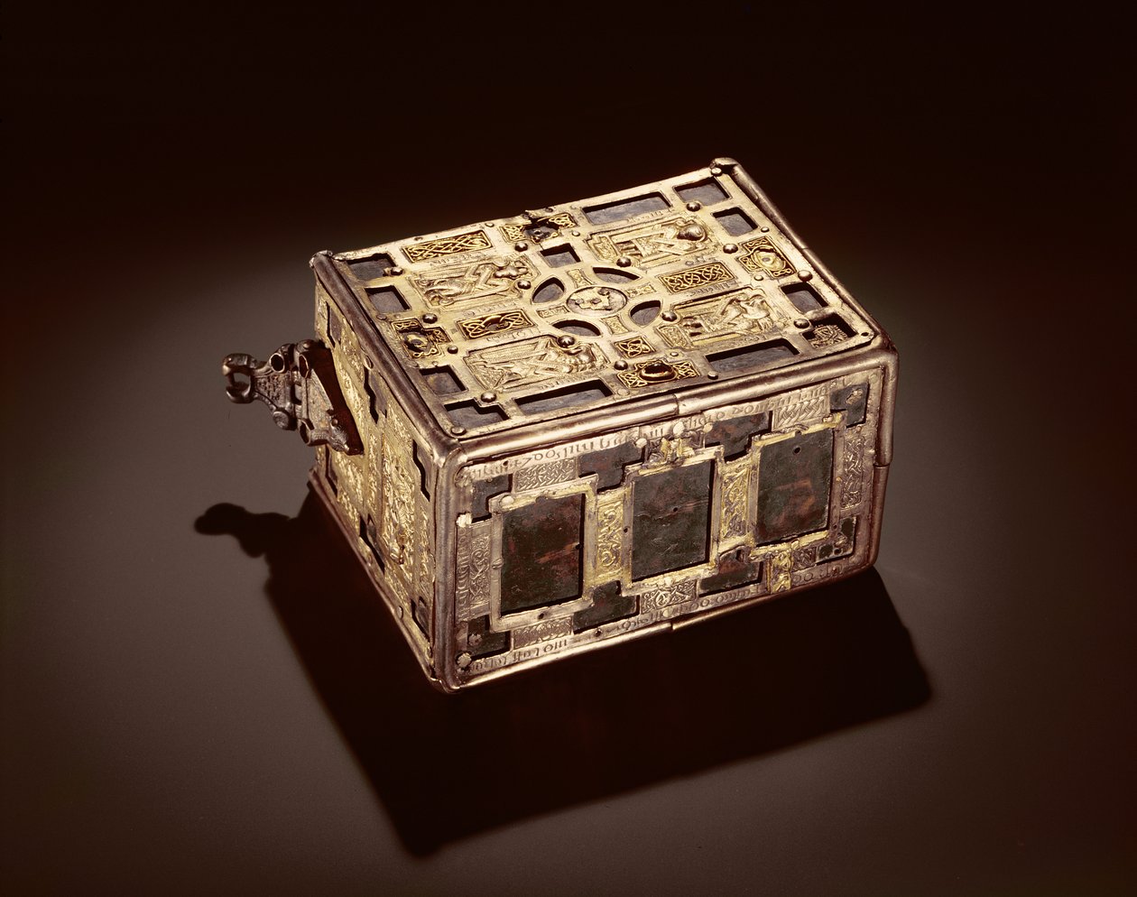 书籍神社或莫拉伊斯的Cumdach，c.1001-25（青铜镀银）（另见120797和228636） 作者 凯尔特人