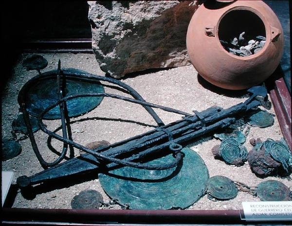 重建战士墓 作者 凯尔特人