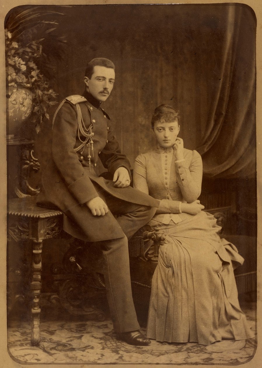 Michel Mikhailovitch de Russie et Anastasia Mikhailovna de Russie - 俄罗斯大公迈克尔-米哈伊洛维奇和俄罗斯大公夫人安娜斯塔西娅-米哈伊洛芙娜，作者：贝加马斯科、查尔斯（卡尔）（1830-1896 年）。胶片照片，约 1880 年。俄罗斯国家电影和照片 作者 查尔斯·贝加马斯科