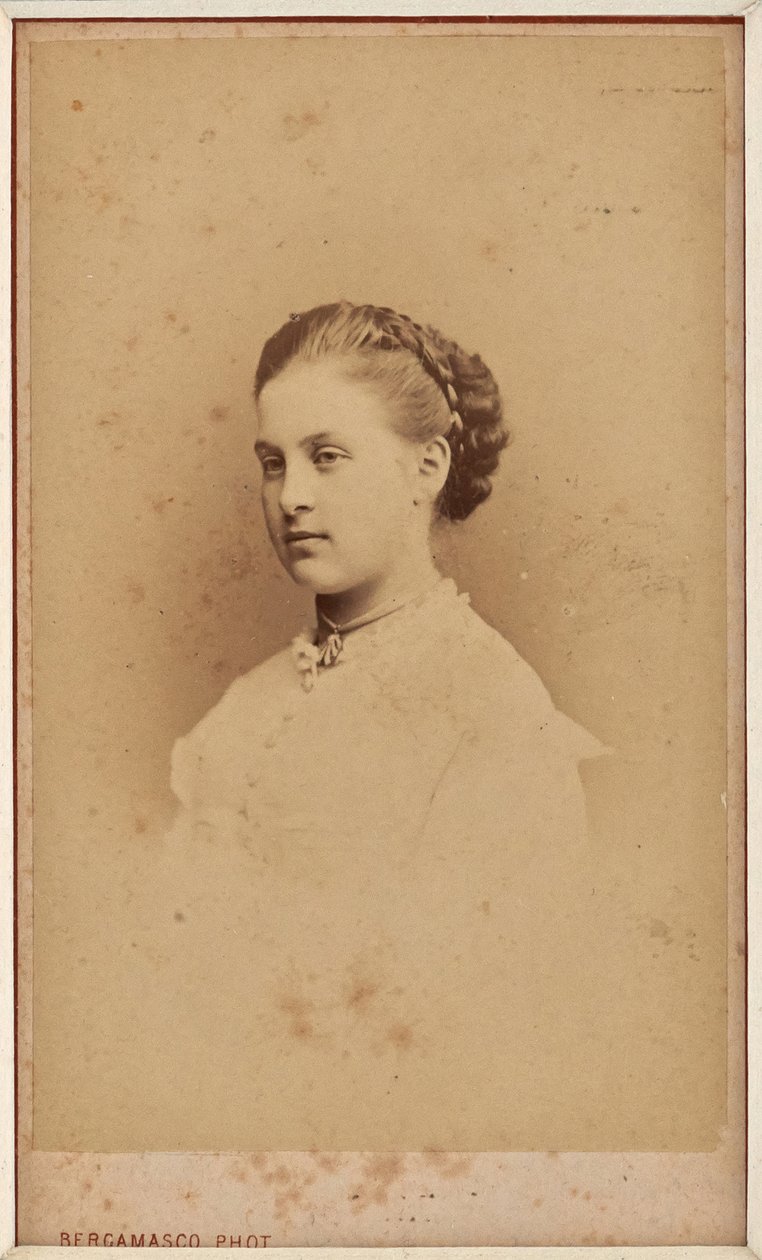 Olga Constantinovna de Russie - 俄罗斯大公夫人奥尔加-康斯坦丁诺夫娜（1851-1926 年）的肖像 par Bergamasco, Charles (Karl) (1830-1896)。照片 作者 查尔斯·贝加马斯科