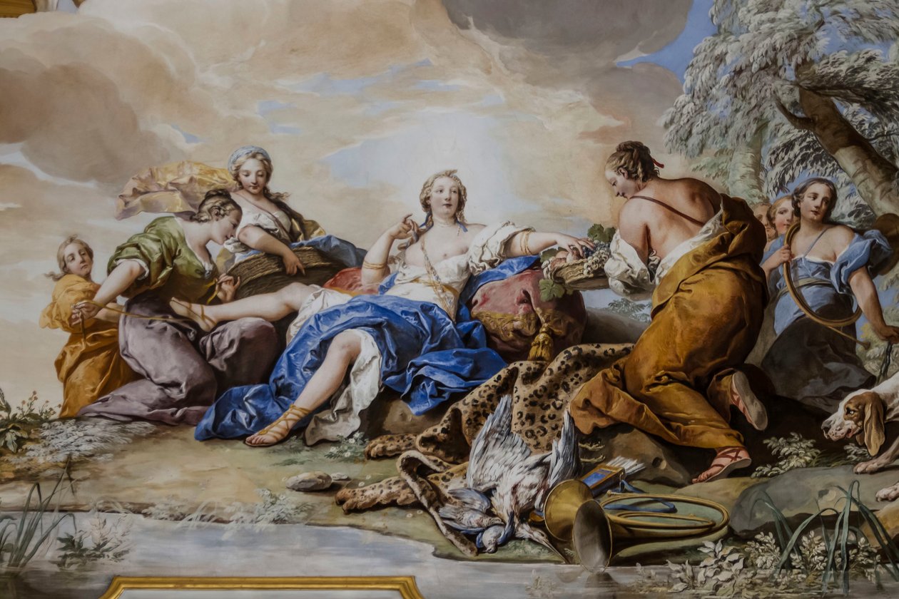 《戴安娜在仙女中的休息》，查尔斯-安德烈·凡·卢（Charles-Andre van Loo，1705-1765）绘制，壁画 作者 查尔斯·安德烈·范·卢