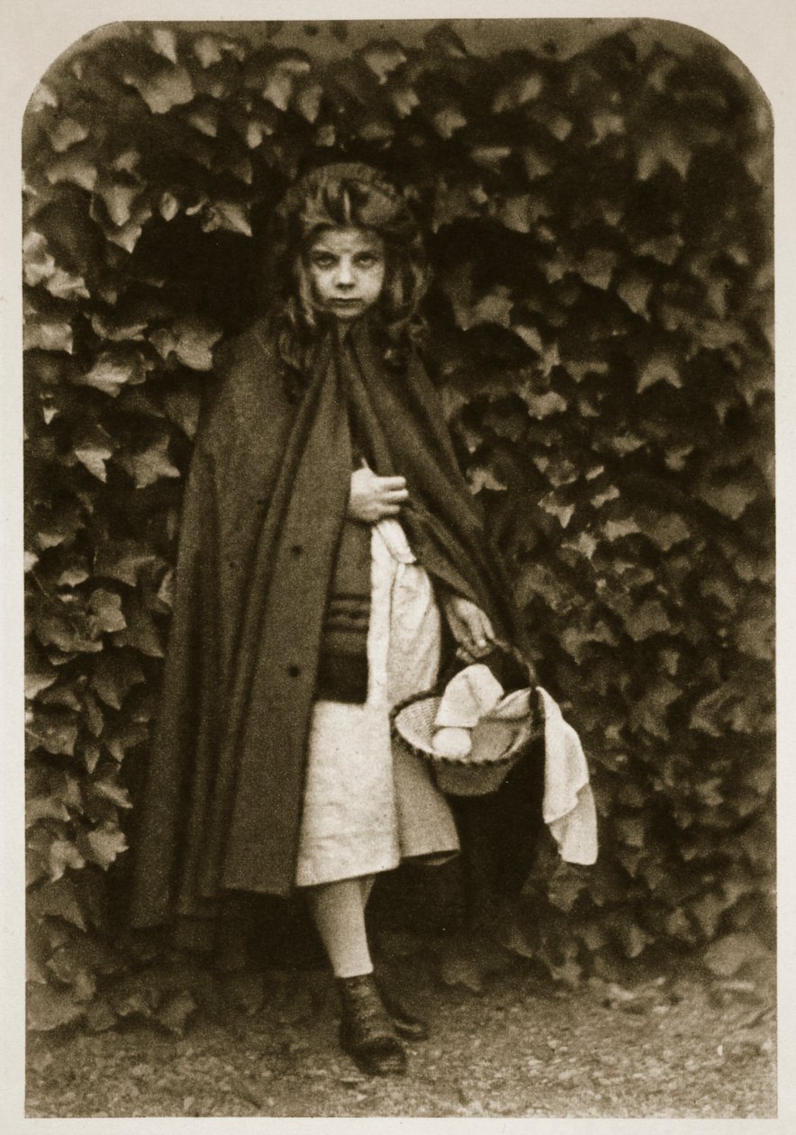 Agnes Grace Weld，1857年8月18日的“小红帽”（sepia photo） 作者 查尔斯·路德维奇·道奇森
