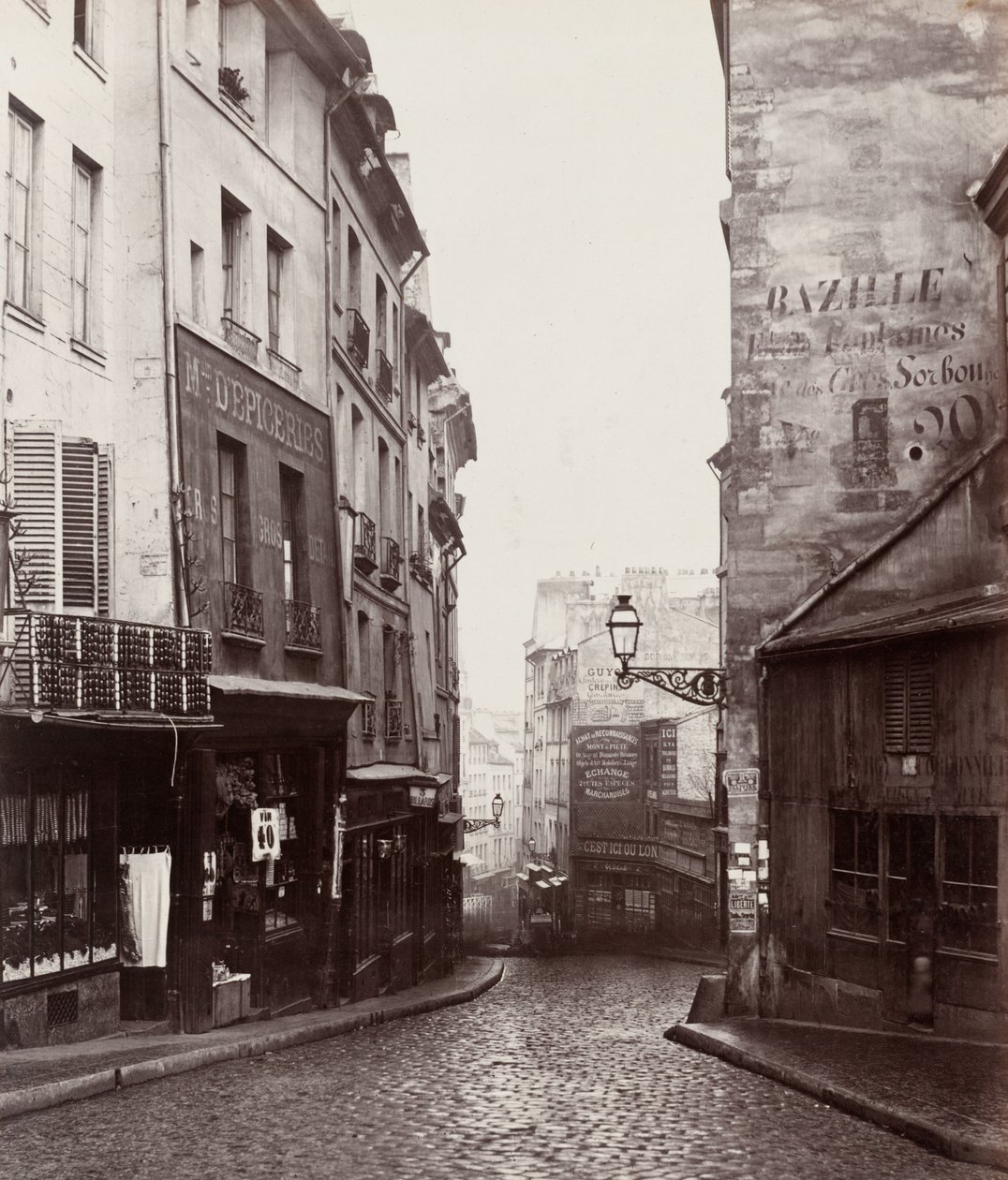 Rue de la Montagne-Sainte-Geneviève 近 LaPlace 路交叉口 (Rue de la Montagne-Sainte-Geneviève prés de carrefour de la rue LaPlace) 作者 查尔斯·马维尔
