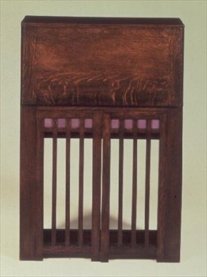 桌子（木头）（关闭） 作者 查尔斯·雷尼·麦金托什