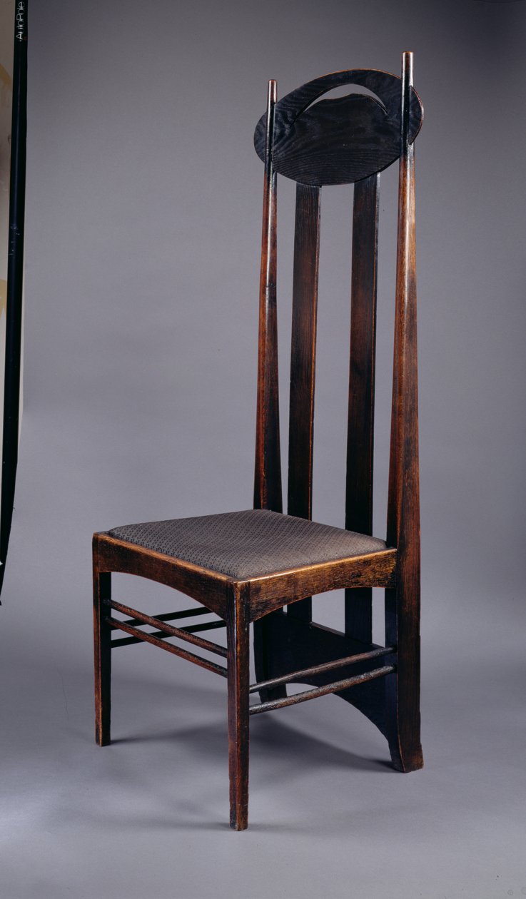 为Cranstons Argyle街茶室设计的高背椅，格拉斯哥，1897年（染色橡木） 作者 查尔斯·雷尼·麦金托什
