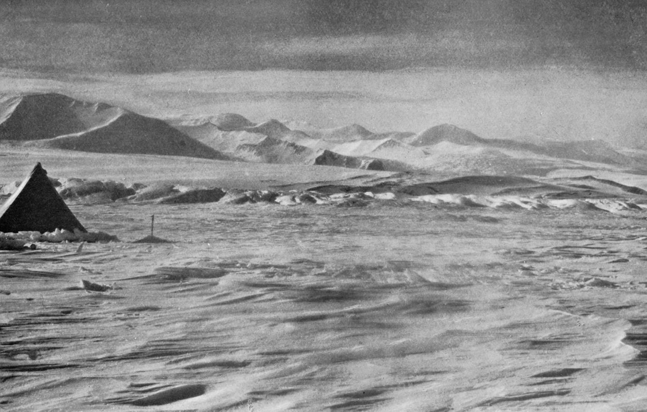云雾山下的贝德摩尔河的压力》，约1911年，1913年 作者 查尔斯·赖特