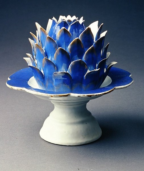 嘉定时期（1796-1820）c.1800（瓷器）蔬菜形式盖碗，盖子和塔扎（另见314544） 作者 中文学校