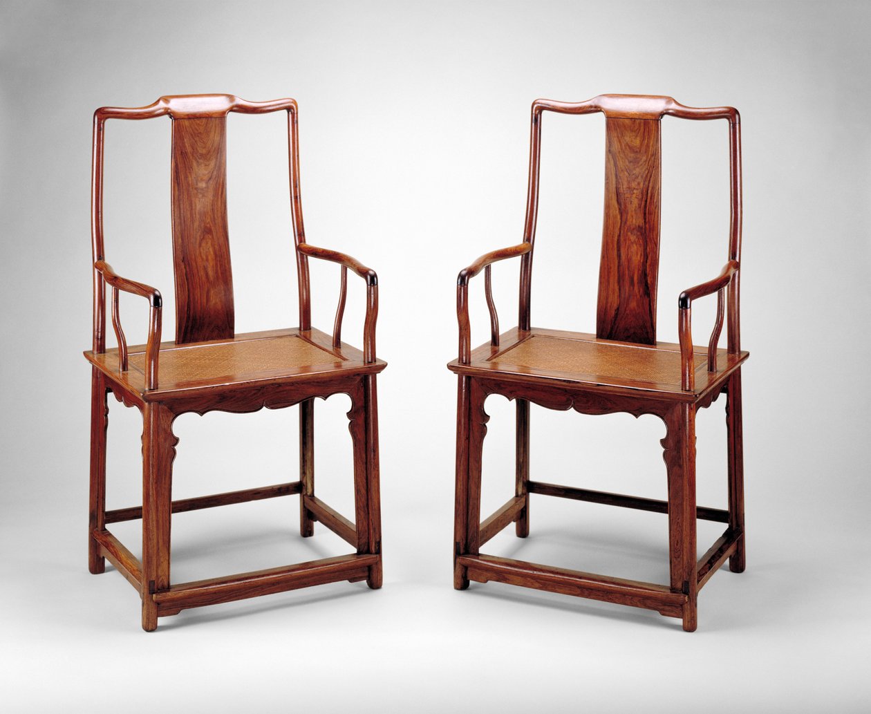 带连续轭背的扶手椅，c.1600（木头） 作者 中文学校