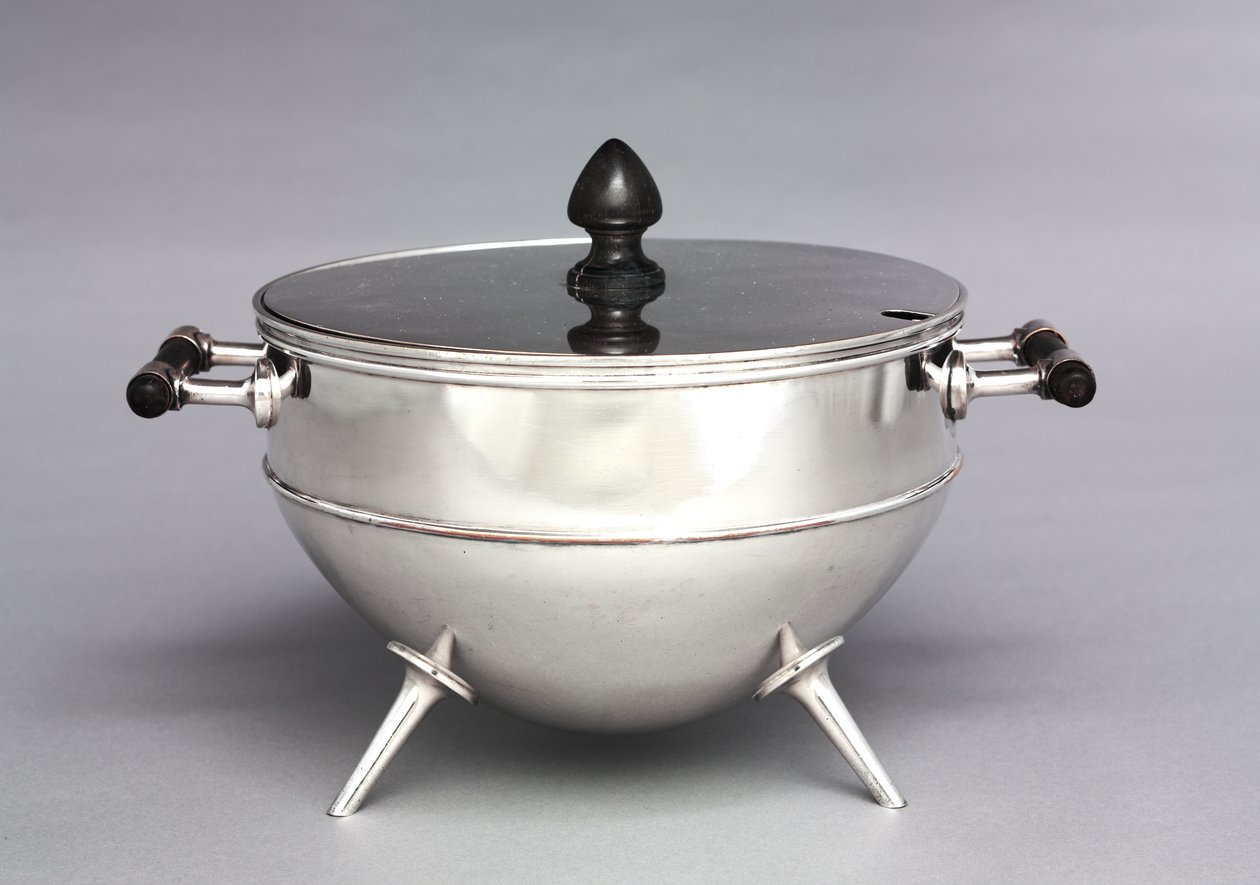 Tureen，由Hukin＆Heath制造，约1880年 作者 克里斯托弗·德莱赛