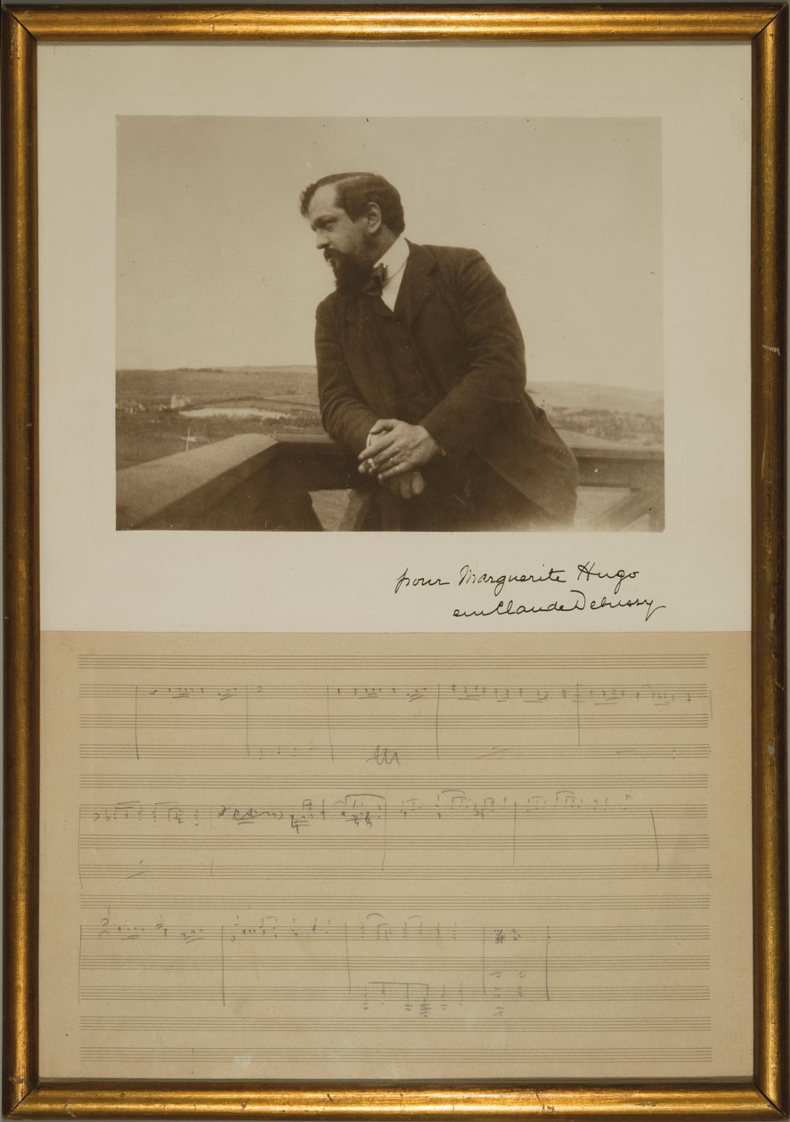 1904年12月，艾玛·德彪西（Emma Debussy）题写肖像的《李尔王》音乐手稿页（纸和黑白照片） 作者 克劳德·德彪西