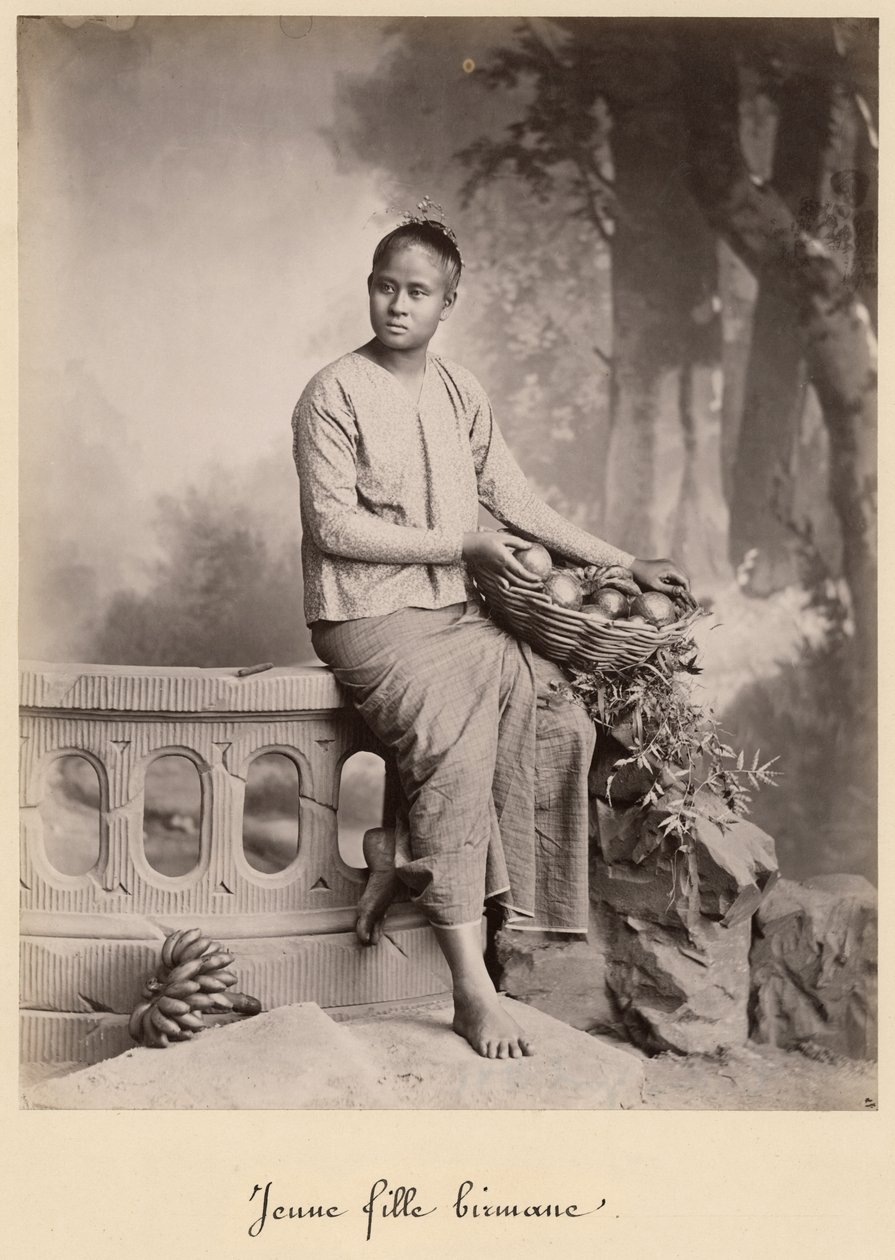 年轻的缅甸女孩，1880年（蛋白打印从玻璃负片） 作者 科林·罗德里克·默里