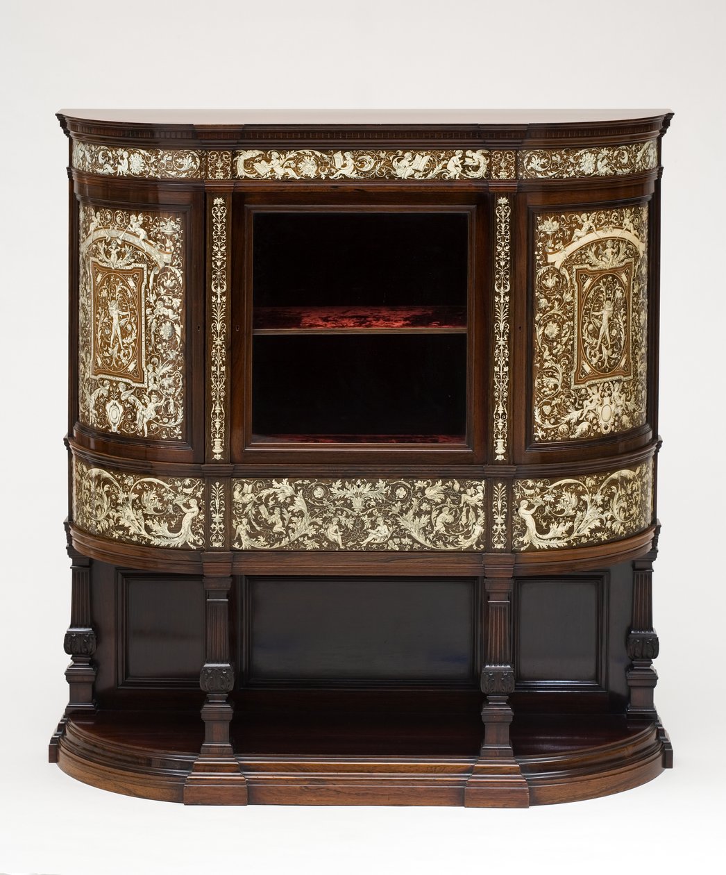 展示柜，约 1890 年（红木镶嵌象牙，原始天鹅绒衬里） 作者 柯林森和洛克