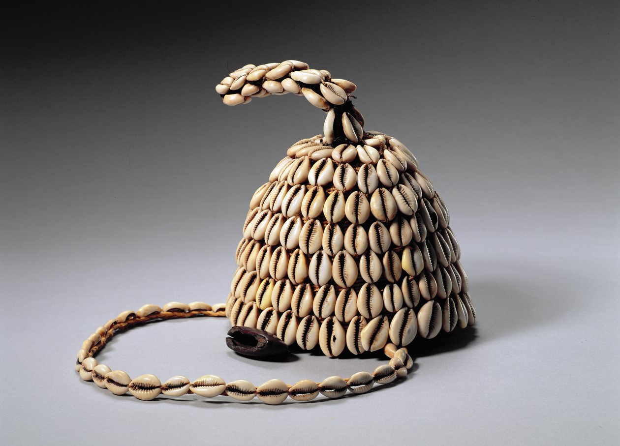 帽子（贝壳和骨头）（另见181647） 作者 刚果人