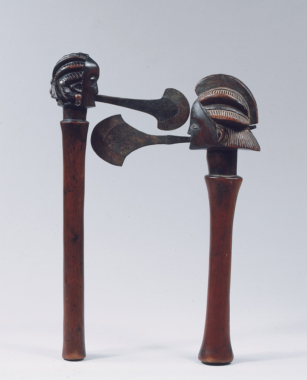 卢巴·香卡迪（Luba Shankadi）轴（木材和金属） 作者 刚果刚果