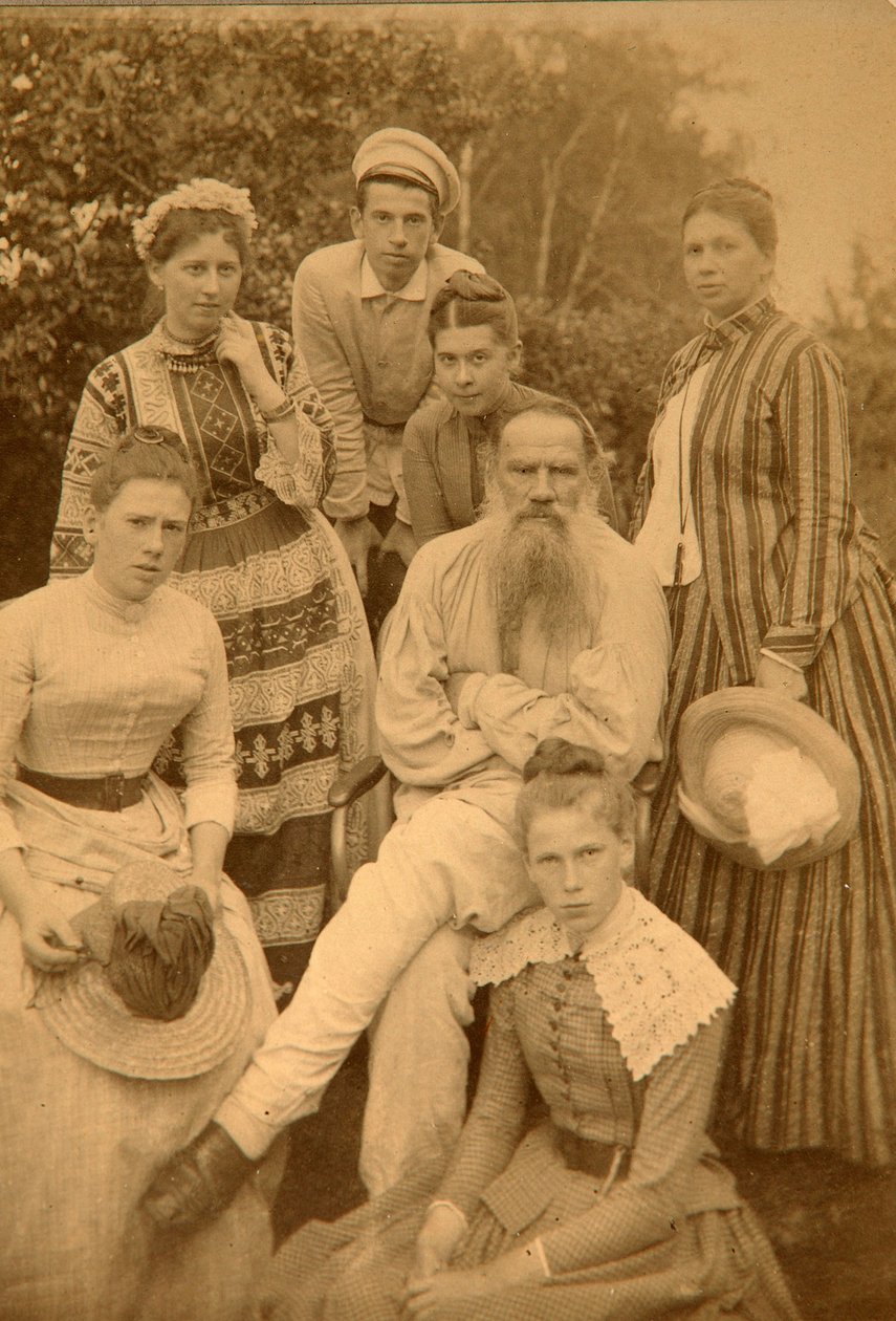 作者Leo Tolstoy和他的家人在Yasnaya Polyana 作者 伯爵夫人Semyon Semyonovich Abamelek Lazarev