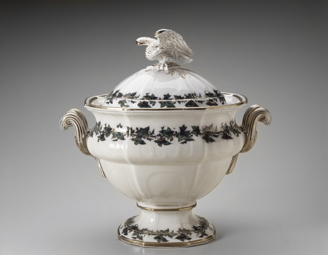 汤面汤c。 1853年（铅釉陶器） 作者 戴尔霍尔陶器TJ和J.梅耶