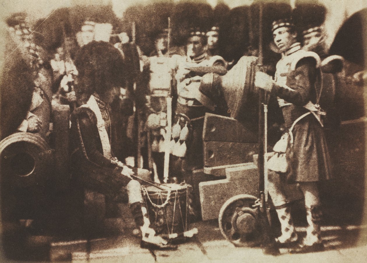 爱丁堡城堡的苏格兰卫兵，1846年。 作者 大卫·奥克塔维斯·希尔