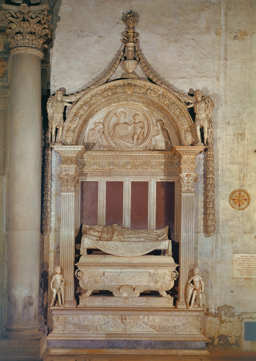Carlo Marsuppini之墓，c.1453-55（大理石） 作者 Desiderio da Settignano