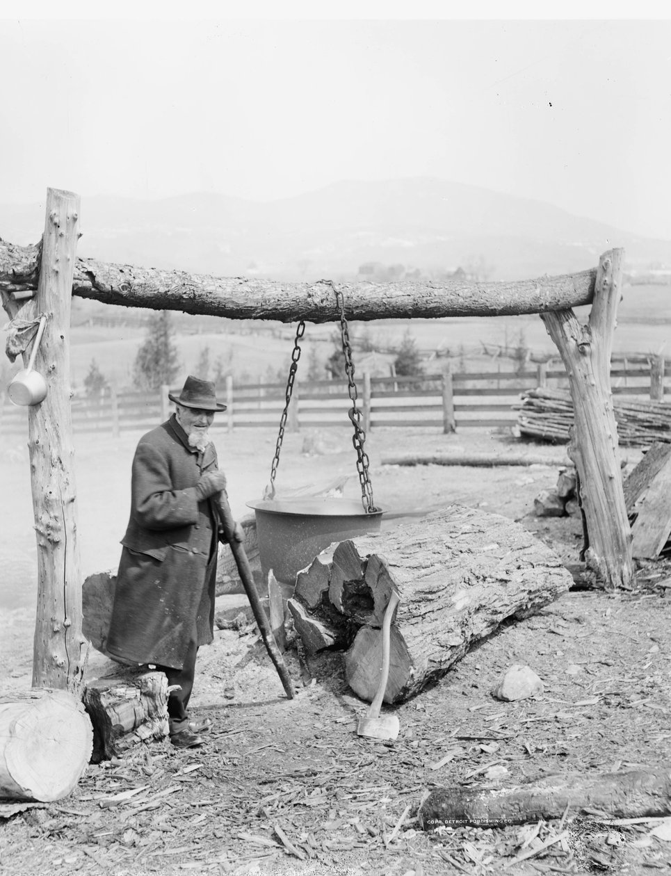 c.1906，以老式的方式制作枫糖浆 作者 底特律出版公司
