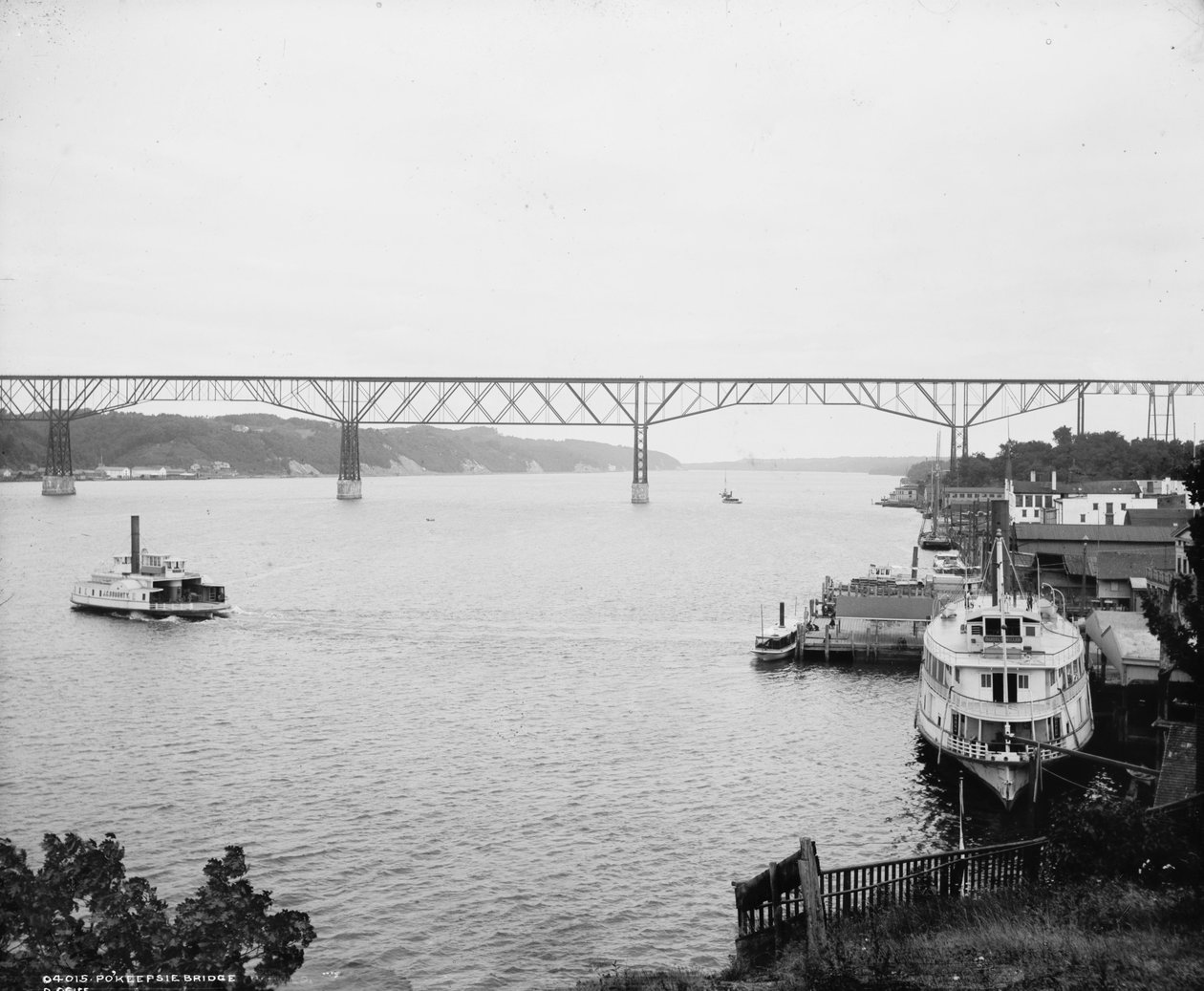 Pokeepsie（Poughkeepsie）Bridge，纽约，1880-97 作者 底特律出版公司