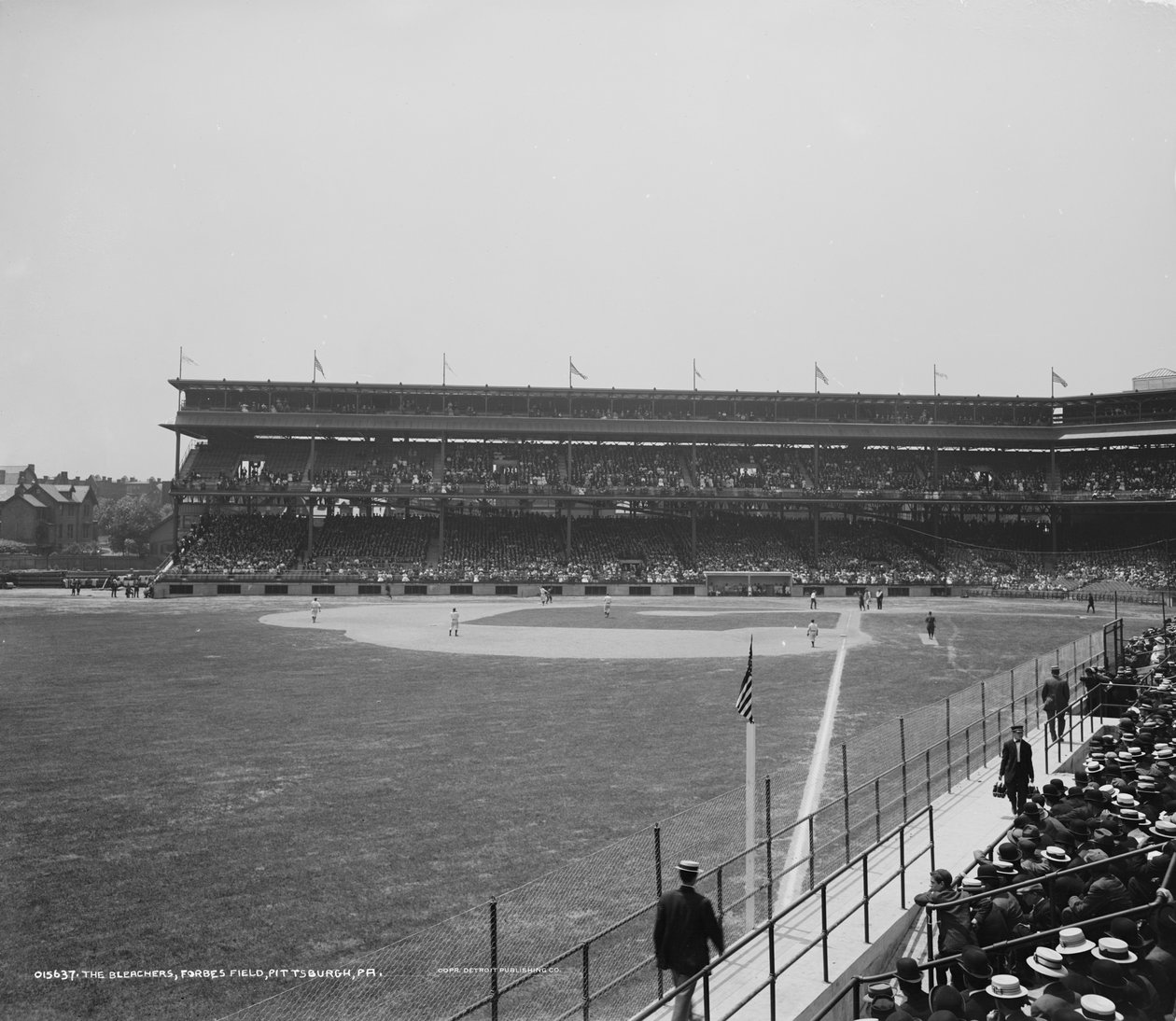 The Bleachers，Forbes Field，Pittsburgh，Pennsylvania，c.1900-15 作者 底特律出版公司