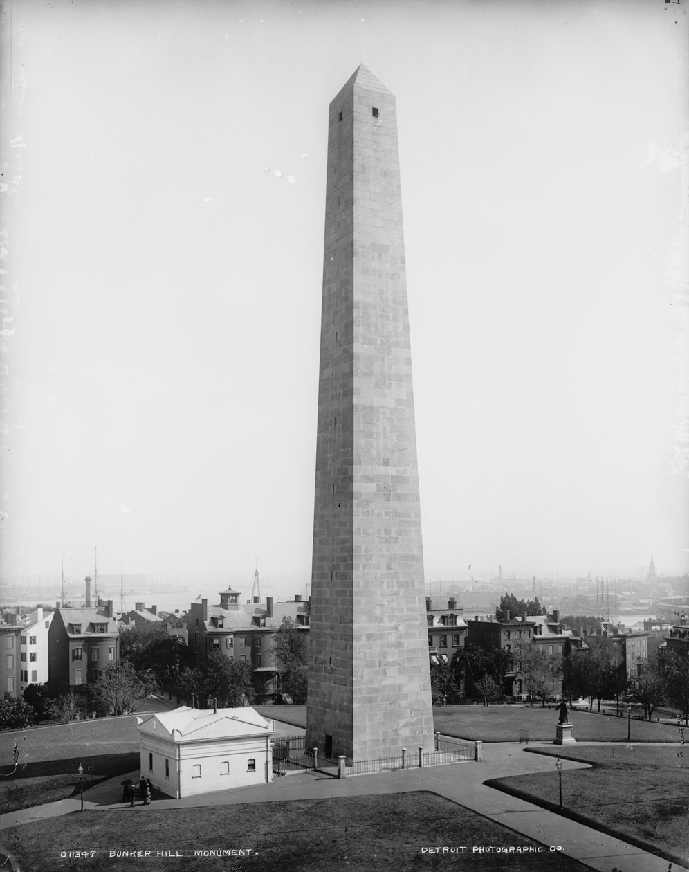 Bunker Hill Monument，Charlestown，Massachusetts，c.1890-99 作者 底特律出版公司