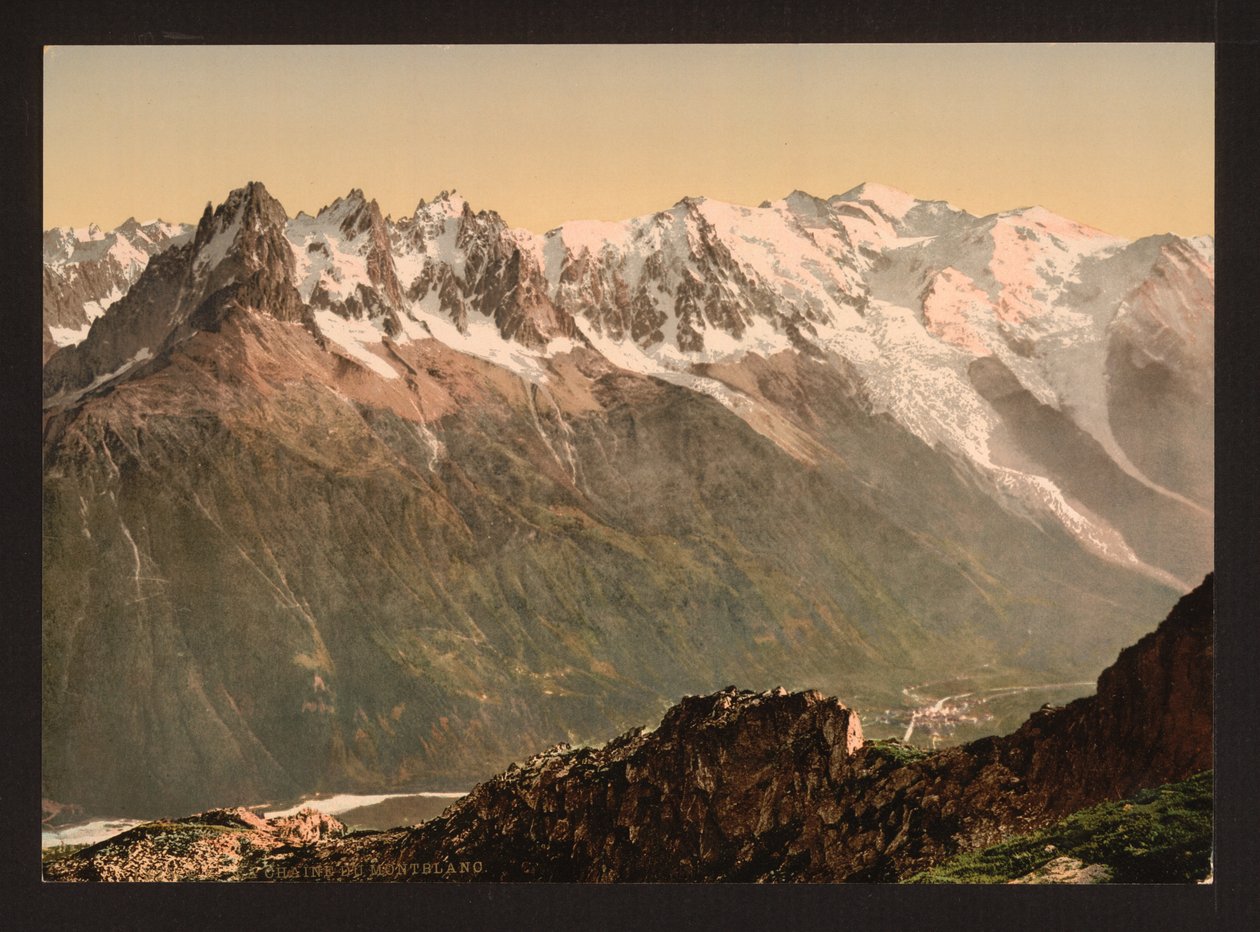 从弗洛里亚山谷眺望霞慕尼山谷，法国霞慕尼山谷，约 1890-1900 年（感光照片印刷品） 作者 底特律出版公司