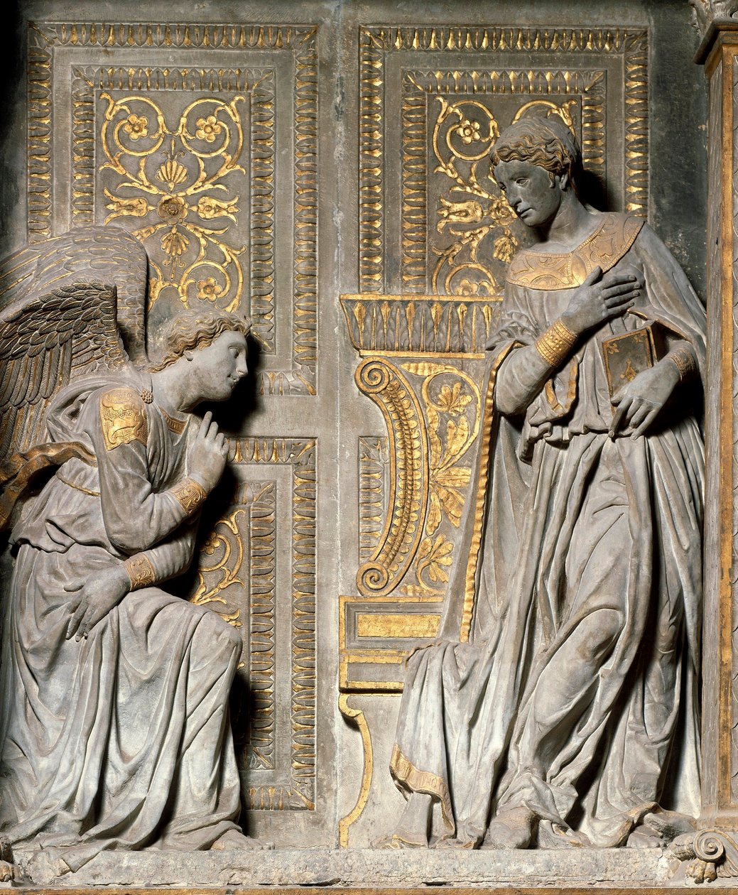 天使报喜 多纳托-德-巴尔迪（Donatello）（约1386-1466）的高浮雕 1435年，圣克罗齐教堂。佛罗伦萨 作者 多纳泰洛