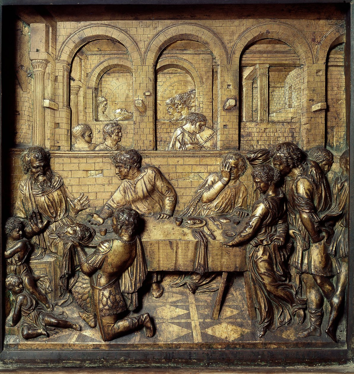 希罗德-安提帕二世（公元前21年-公元39年）的宴席。Donato di Niccolo di Betto Bardi dit Donatello（1386-1466）实现的洗礼池下部浮雕的细节 作者 多纳泰洛