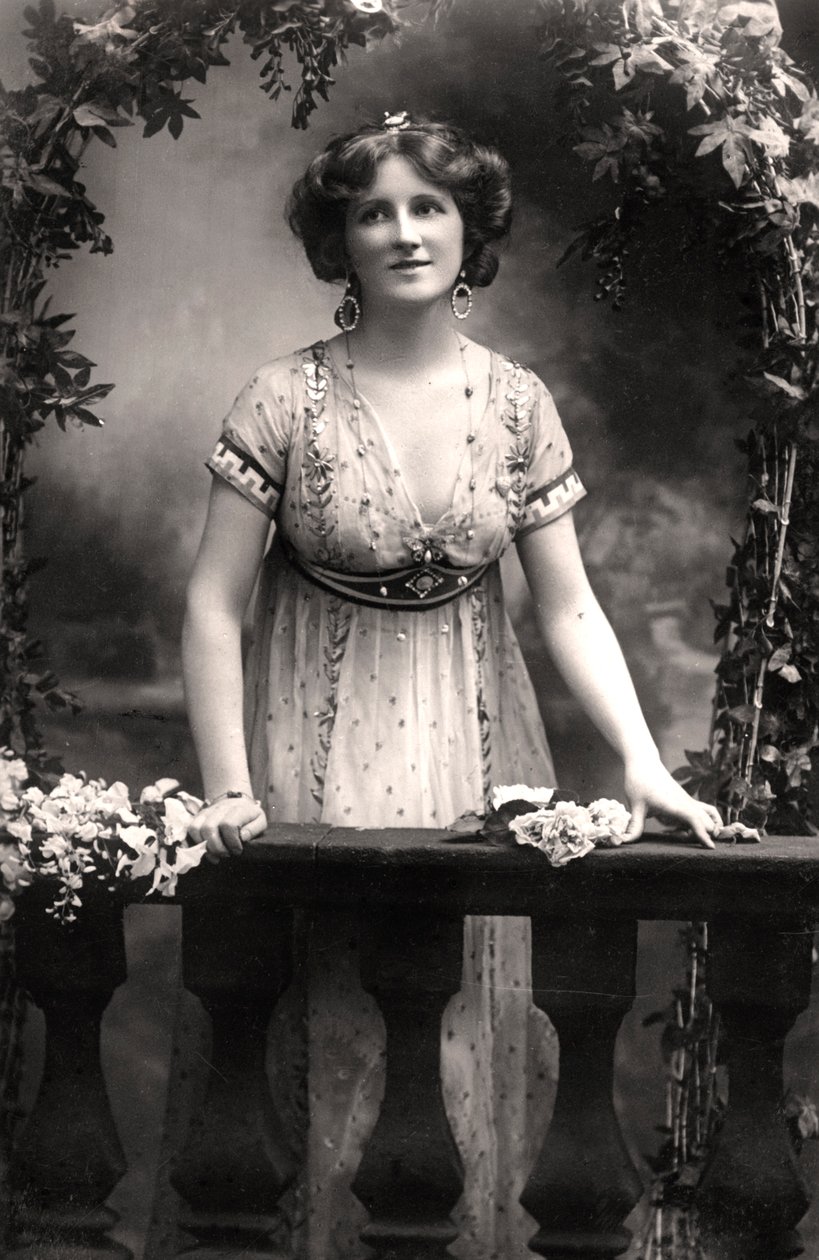 妮娜·瑟文（Nina Sevening），女演员，1900年代。 作者 多佛街工作室