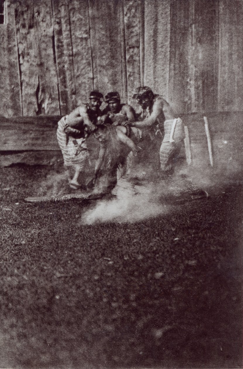 Nunhltstistlahl Qagyval，美国印第安人的仪式，1914年（bw照片） 作者 EJ柯蒂斯