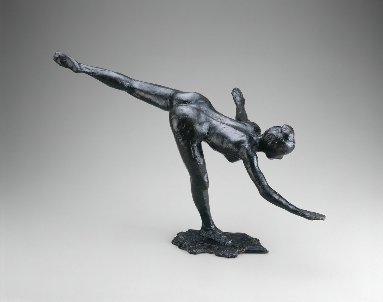 Arabesque，模型为188590，铸造为191921。 作者 埃德加·德加