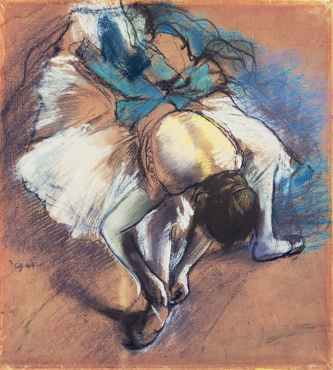 舞者固定她的泵，c.1880-85（浅黄色纸上的粉彩和黑色粉笔） 作者 埃德加·德加
