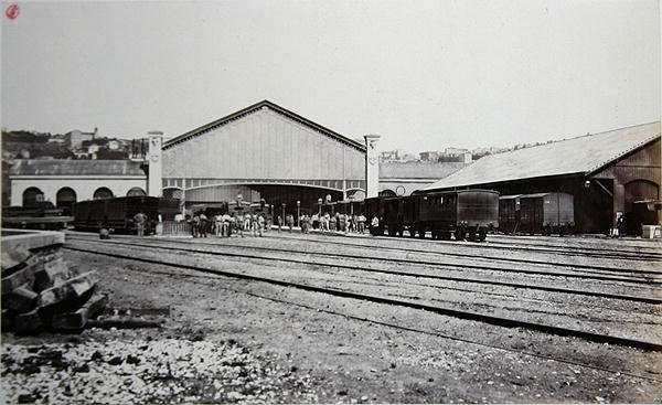 里昂的佩拉什车站(Gare de Perrache) 作者 爱德华·丹尼斯·巴尔杜斯