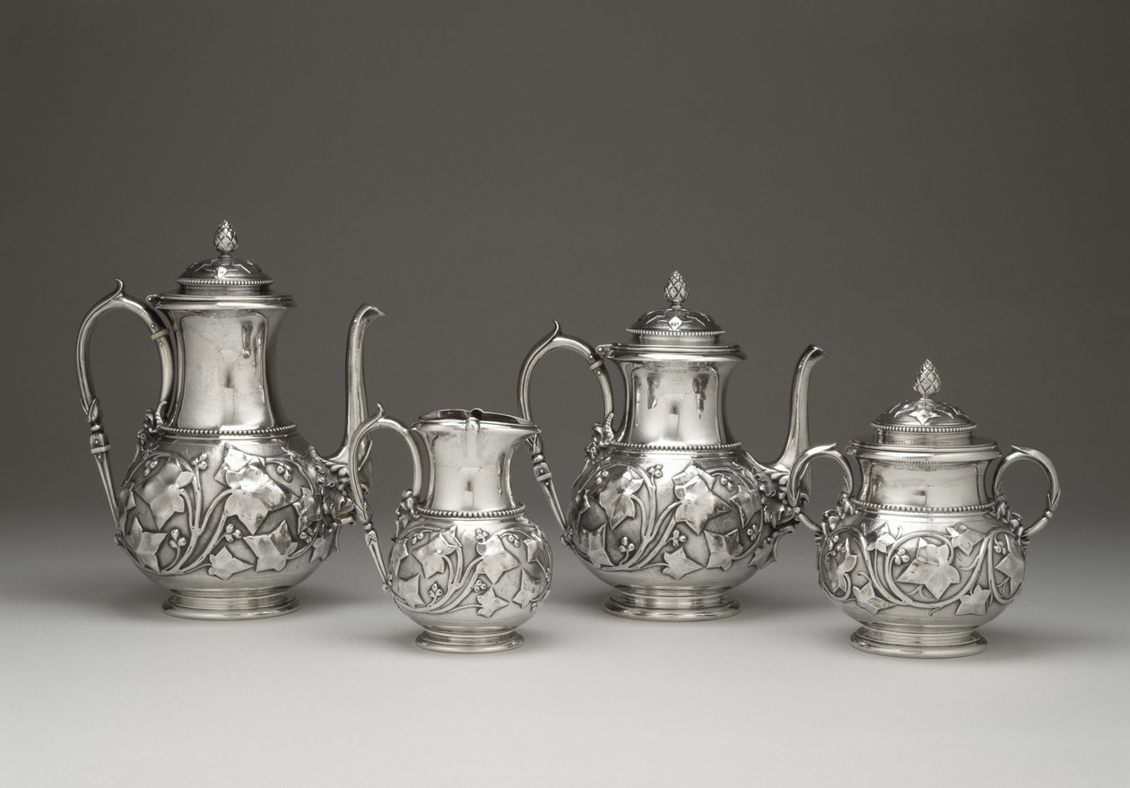 咖啡和茶水服务c。 1856-1859年（银和象牙） 作者 爱德华·钱德勒·摩尔