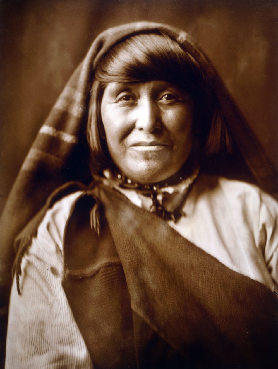 一位阿科马妇女，c. 1904 年，爱德华·S·柯蒂斯摄 作者 爱德华警长柯蒂斯