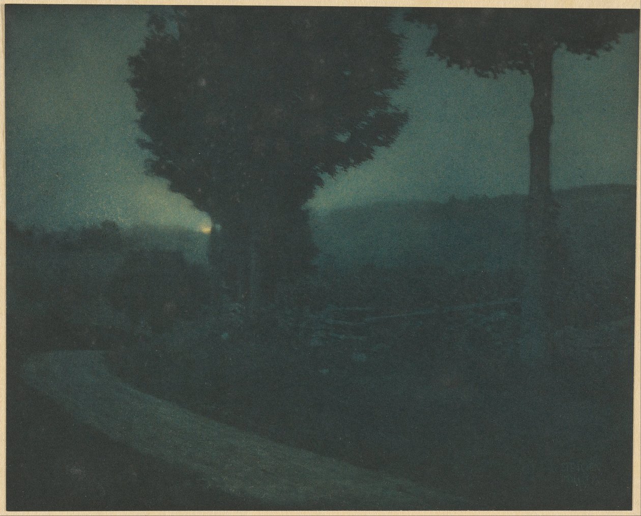 入山谷之路-Moonrise 作者 爱德华·史提琴（Edward Steichen）