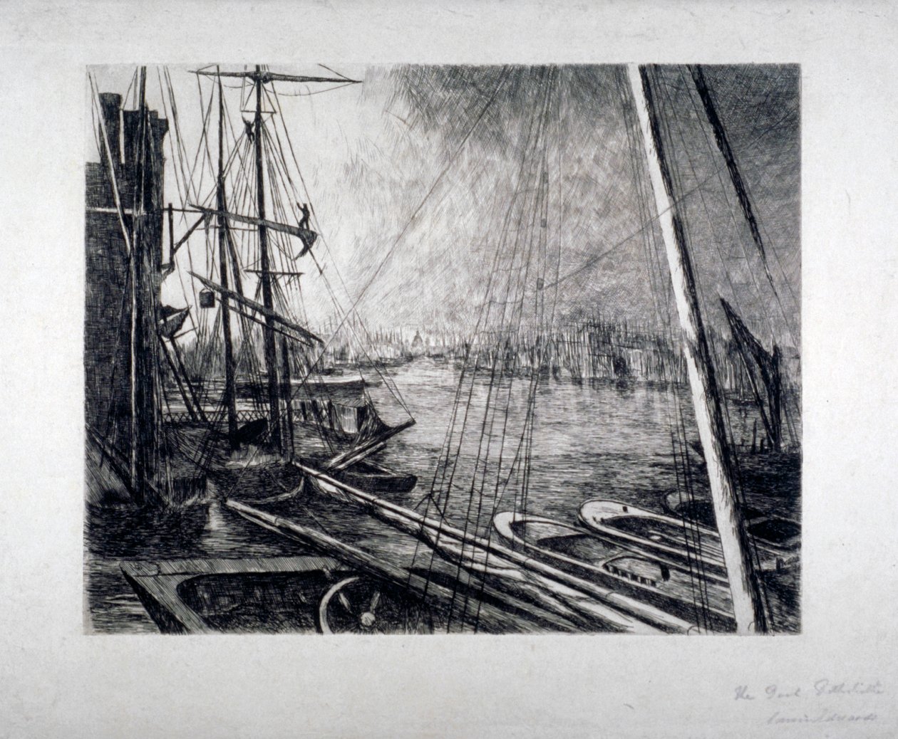 从Rotherhithe看伦敦的游泳池，前景是船只，约1890年。                        作者 埃德温·爱德华兹