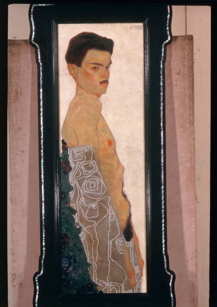带装饰帷幔的裸体自画像......（油彩和金属漆） 作者 埃贡·席勒（Egon Schiele）
