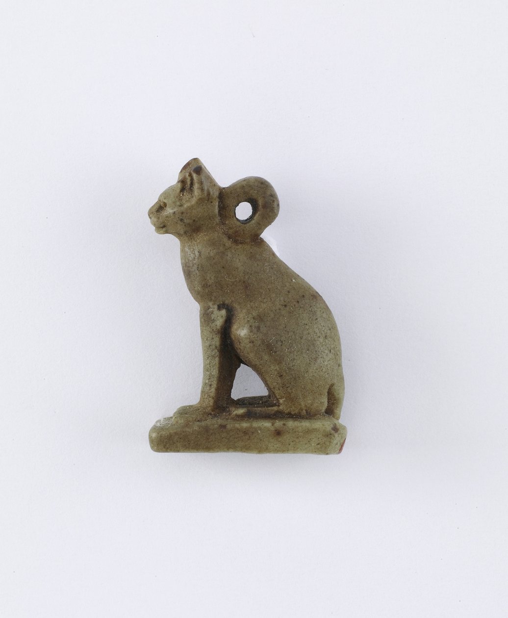 坐着的猫，可能是晚期或塞特时期，公元前664-525（粘土） 作者 埃及人