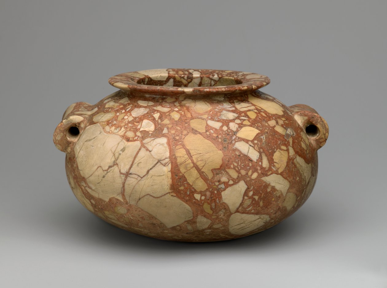 带管状手柄的罐子，c.3600-3000 BC（角砾岩） 作者 埃及人