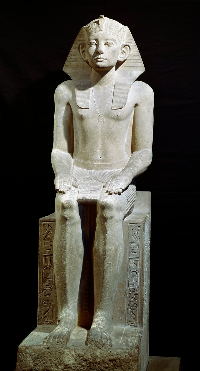 埃及古物：法老Amenemhet（Amenemhat）三世的石灰岩雕像。第十二王朝。公元前1910年。来自哈瓦拉。Dim.160厘米 开罗，埃及博物馆 作者 埃及第十二王朝