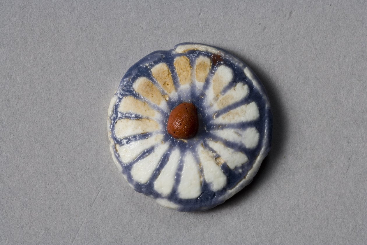 花卉圆形，阿马尔纳时期，公元前1353-37（彩陶） 作者 埃及第十八王朝