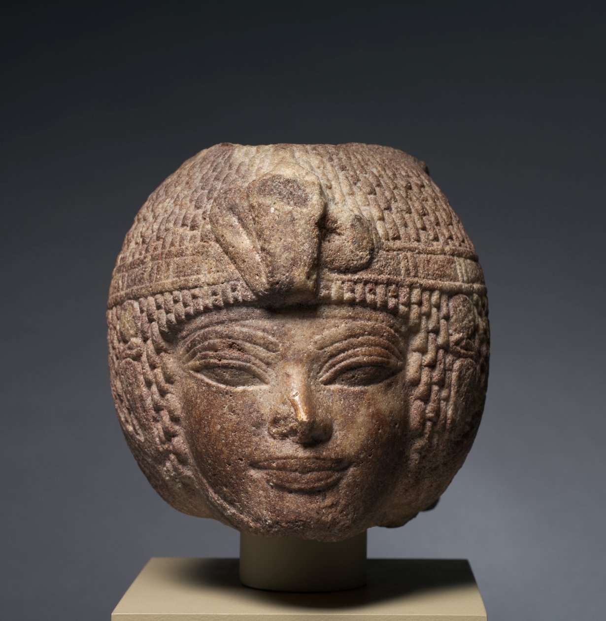 公元前1391-1353年，阿蒙霍特普三世（Amenhotep III）头戴圆形假发 作者 埃及第十八王朝