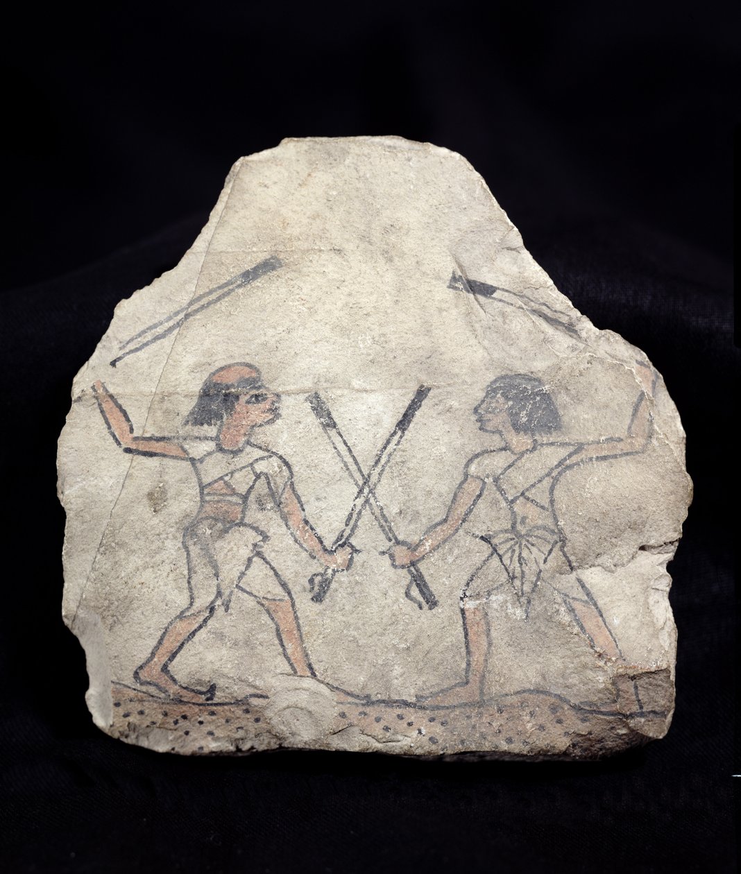 Ostrakon描绘了两名男子用棍棒打架，来自新王国Deir El-Medina（彩绘石头） 作者 埃及第19王朝