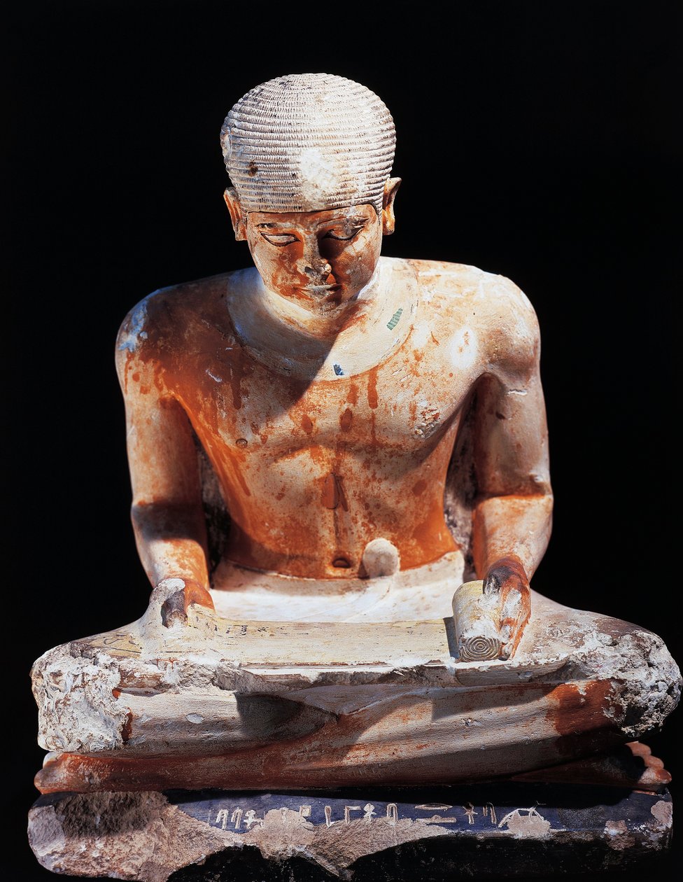 坐着的文士，来自埃及吉萨，公元前2575年，第四王朝（彩绘石灰岩） 作者 埃及第四王朝