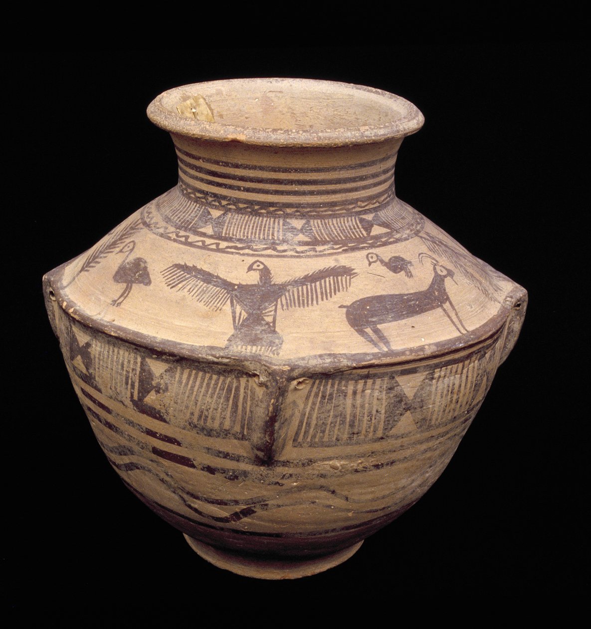 船只描绘一只开翅的猛禽和其他动物，Fasa Ware，公元前2000年（粘土）（详见179130） 作者 lam石