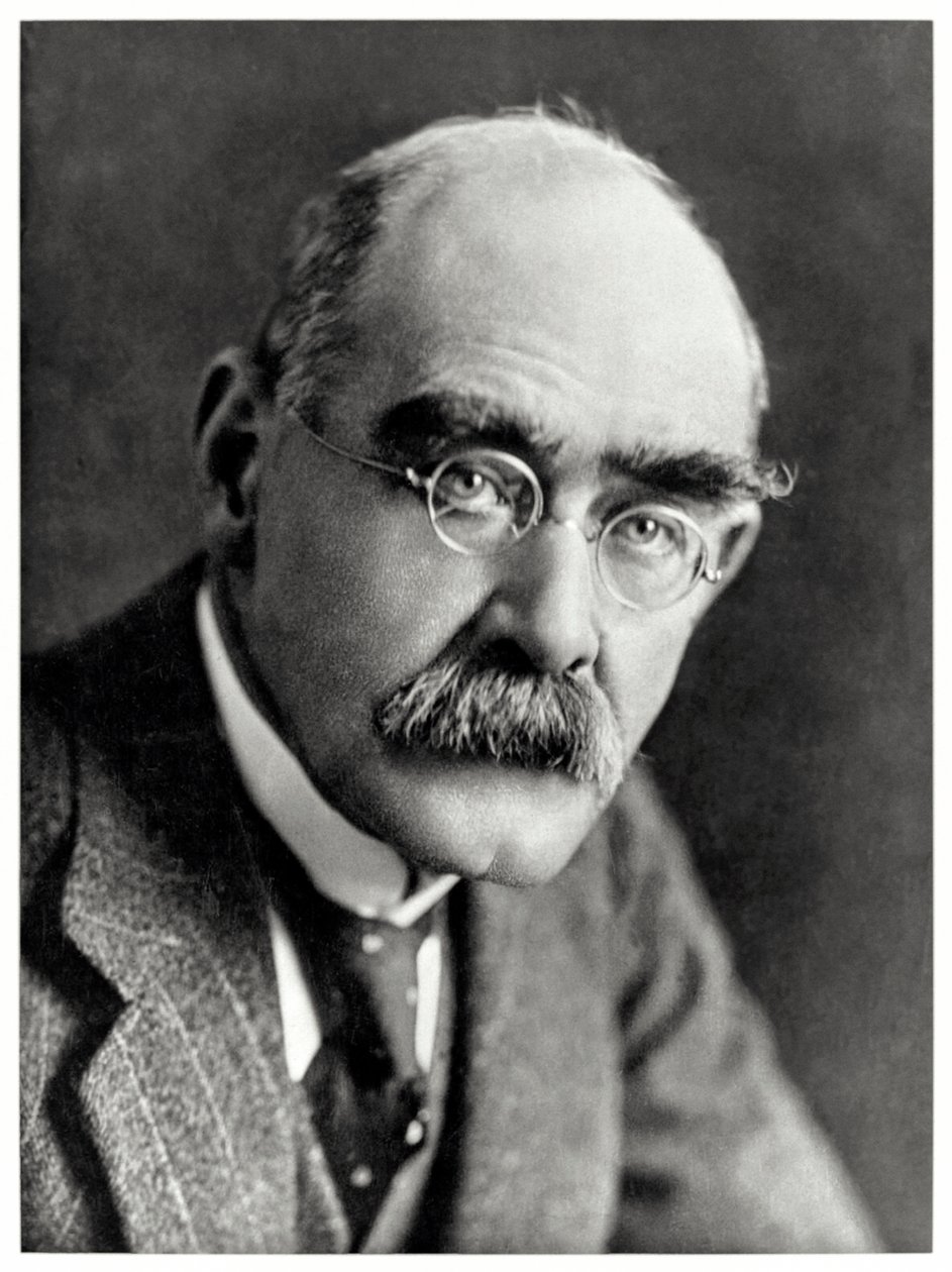 拉迪亚德·吉卜林（Rudyard Kipling，1865-1936 年）英国作家因其诗歌《故事就是这样》和《奇幻森林》而被人们铭记。 作者 艾略特和弗莱摄影工作室